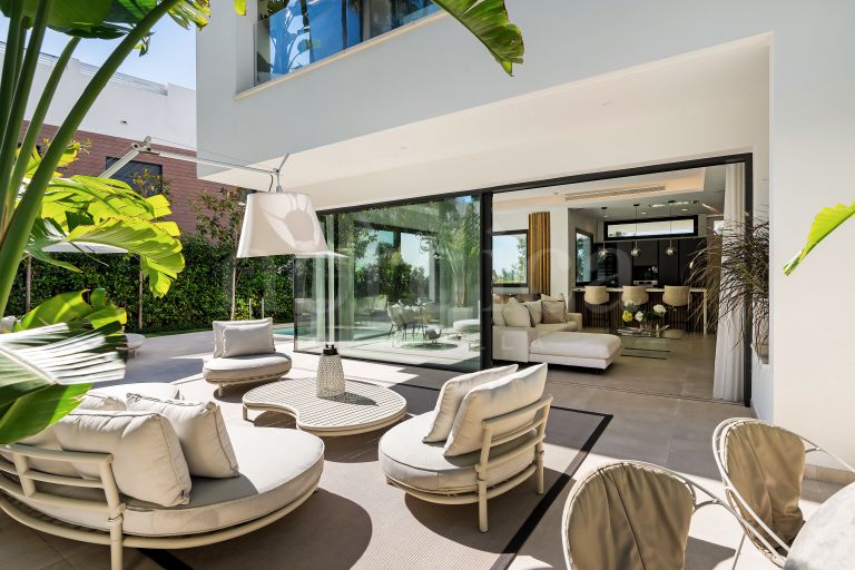 Villa for sale in Sierra Blanca