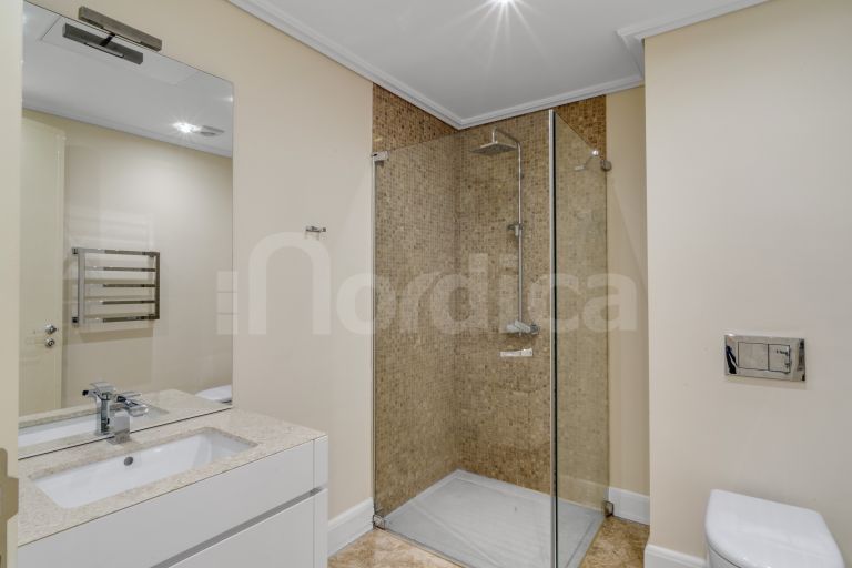 Villa zu verkaufen in Lomas de Magna Marbella