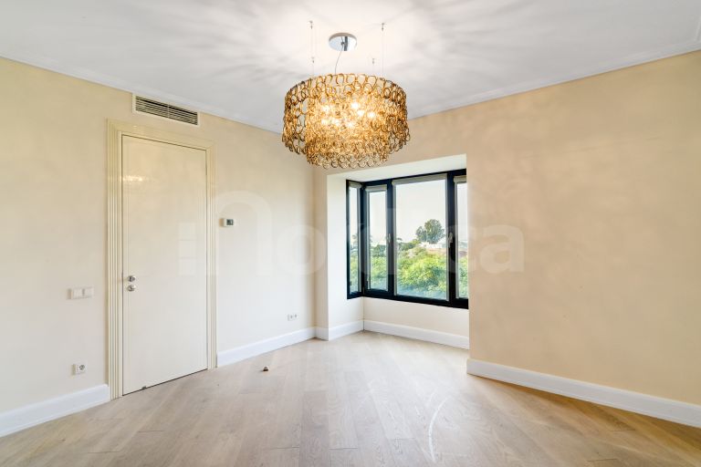 Villa zu verkaufen in Lomas de Magna Marbella