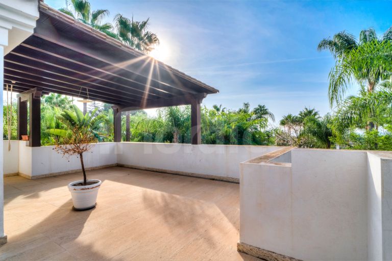 Villa zu verkaufen in Lomas de Magna Marbella