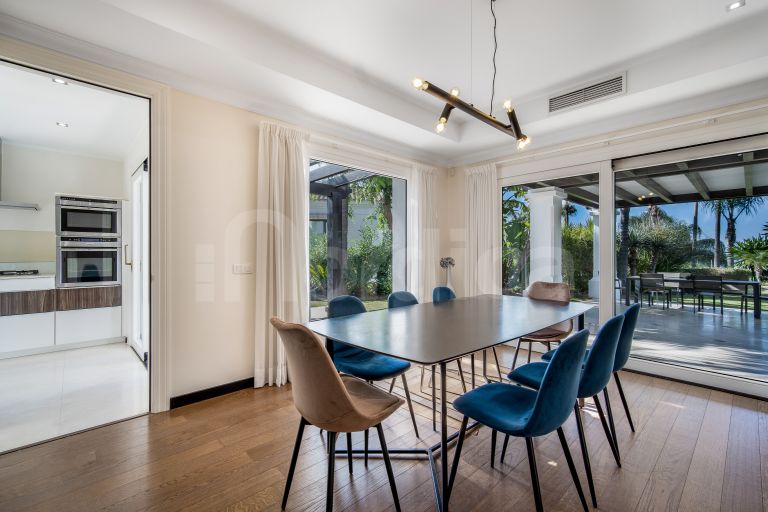 Villa zu verkaufen in Lomas de Magna Marbella