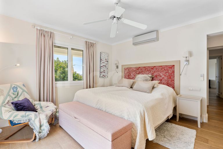 Villa en venta en Nueva Andalucia