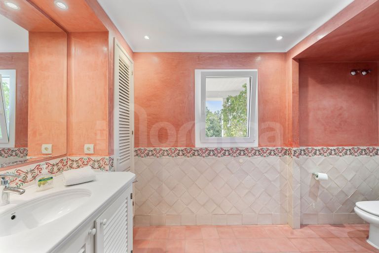 Villa en venta en Nueva Andalucia