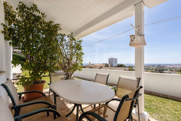 Villa zu verkaufen in Nueva Andalucia
