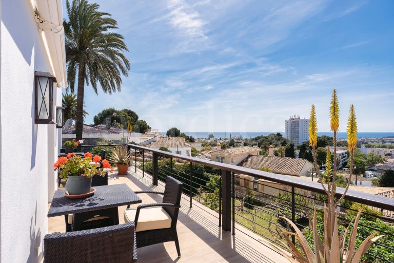 Villa zu verkaufen in Nueva Andalucia
