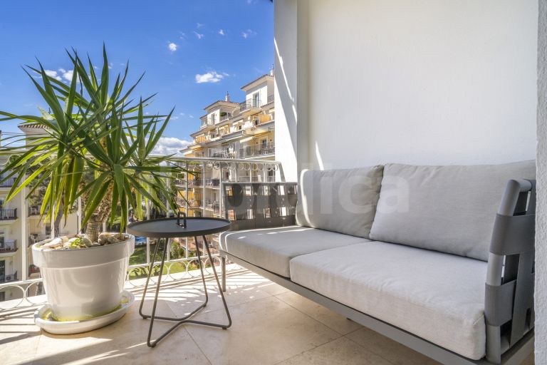 Apartment for sale in Andalucia del Mar