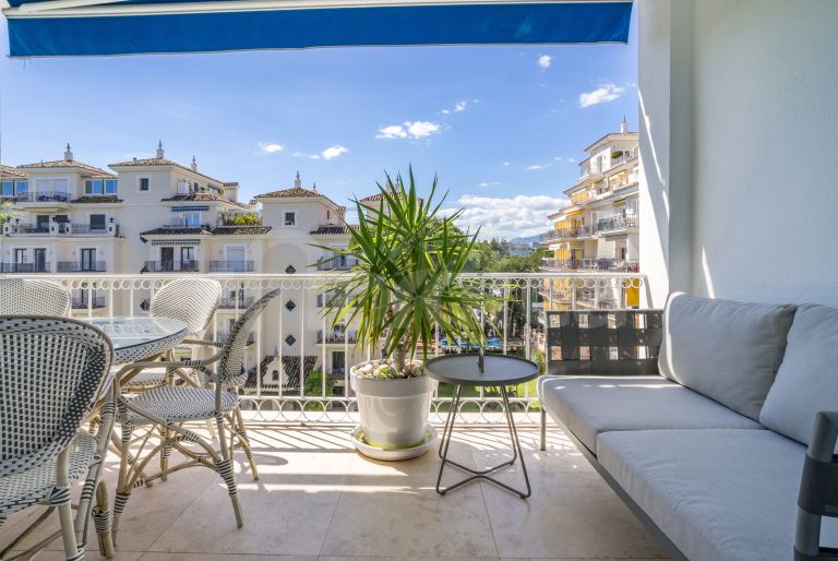 Apartment for sale in Andalucia del Mar