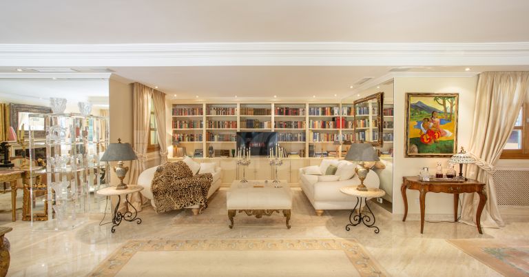 Villa for sale in Lagomar