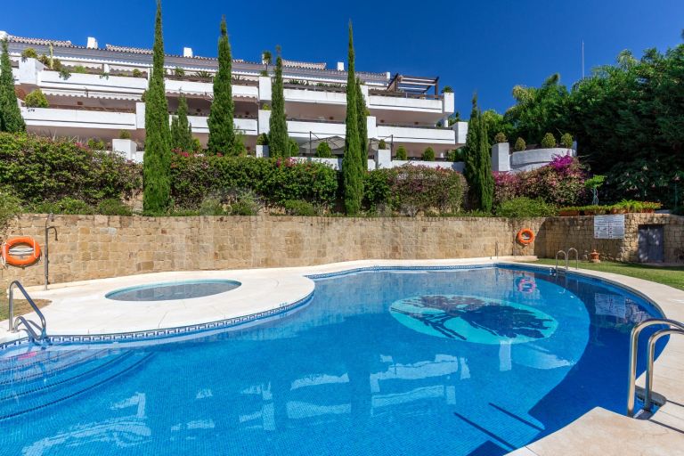 Apartment for sale in Aloha Mirasierra