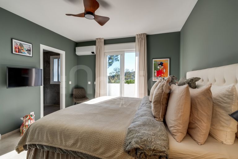 Town House for sale in Los Naranjos Country Club