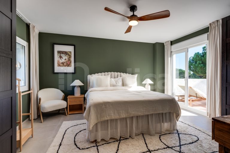 Town House for sale in Los Naranjos Country Club