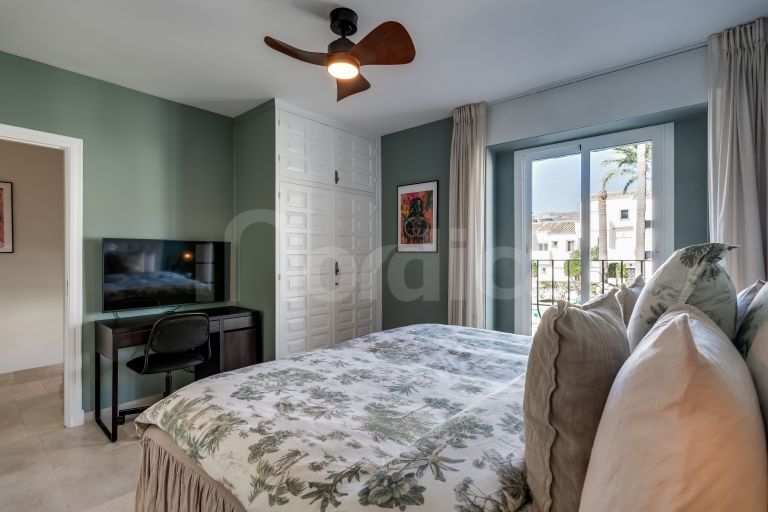 Town House for sale in Los Naranjos Country Club