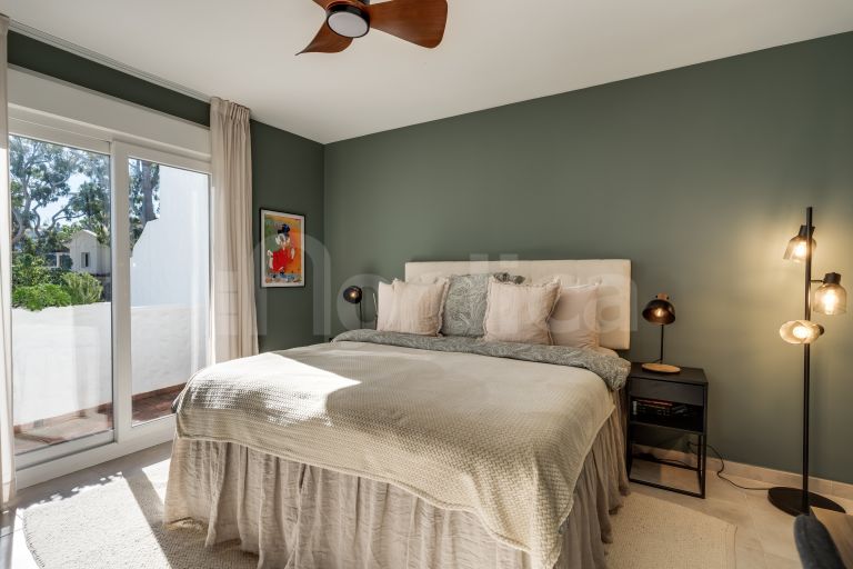 Town House for sale in Los Naranjos Country Club