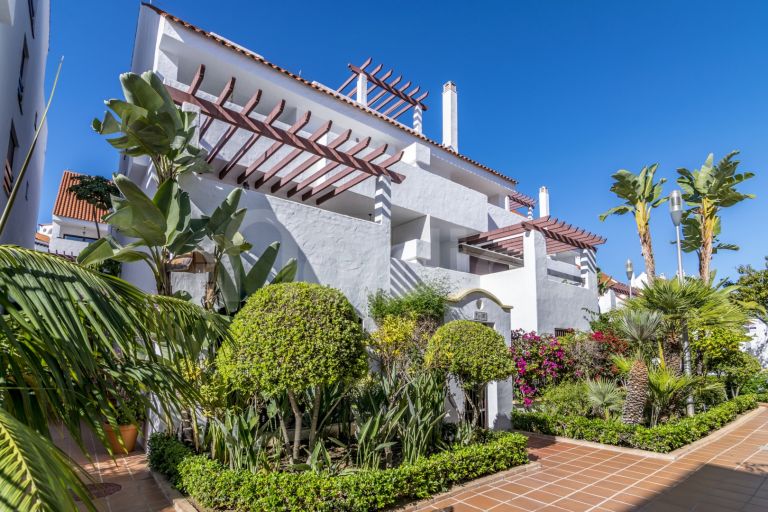 Ground Floor Apartment for sale in La Maestranza