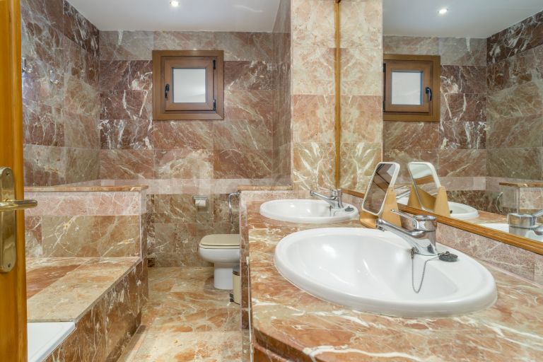 Ground Floor Duplex for sale in Alcores del Golf