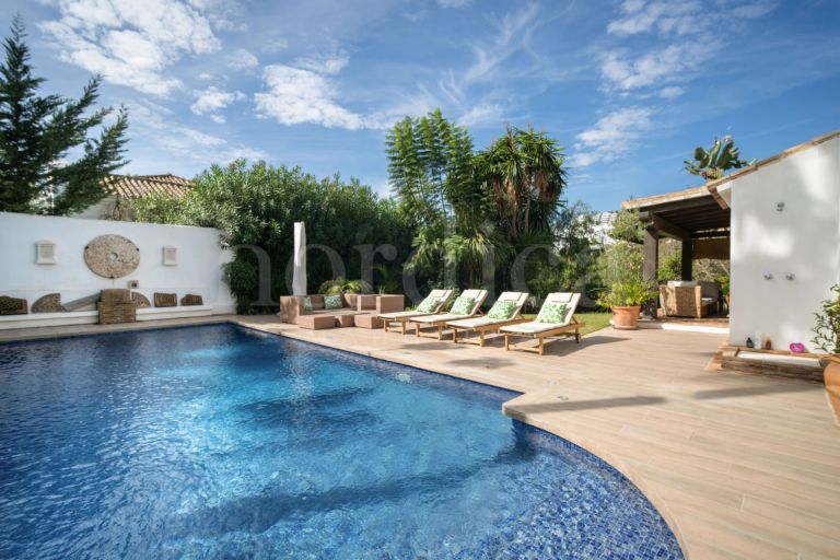 Villa till salu i El Herrojo