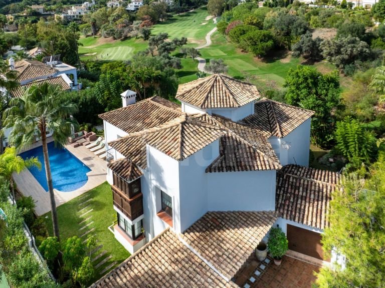Villa for sale in El Herrojo