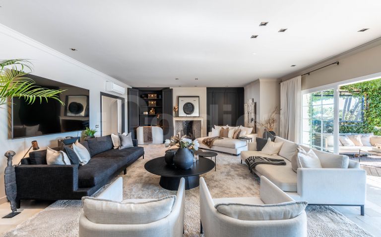 Villa for sale in Los Naranjos