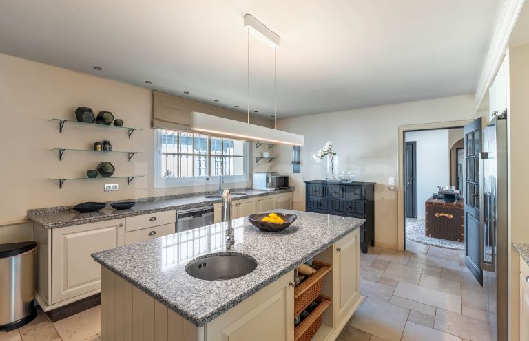 Villa for sale in Los Naranjos