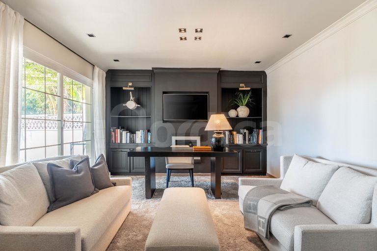 Villa for sale in Los Naranjos