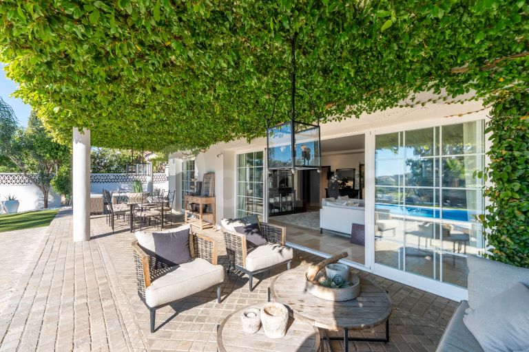 Villa for sale in Los Naranjos