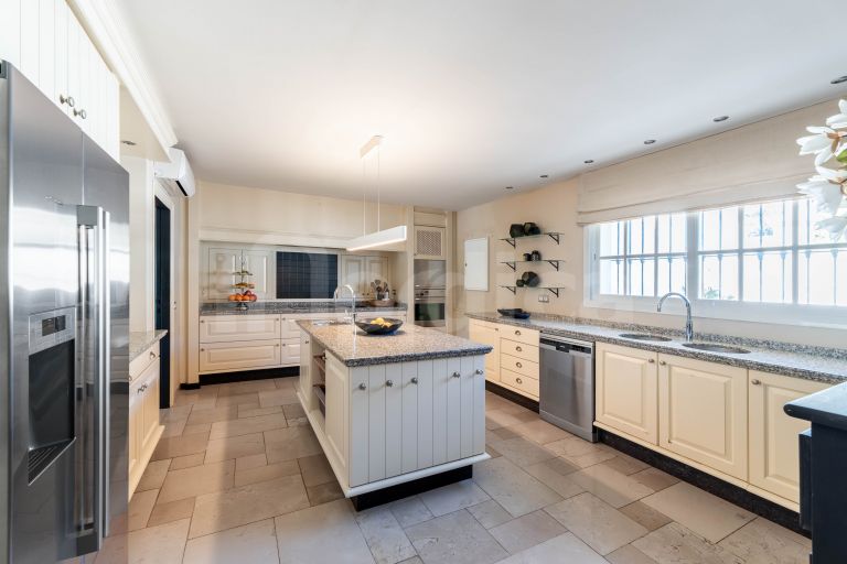 Villa for sale in Los Naranjos