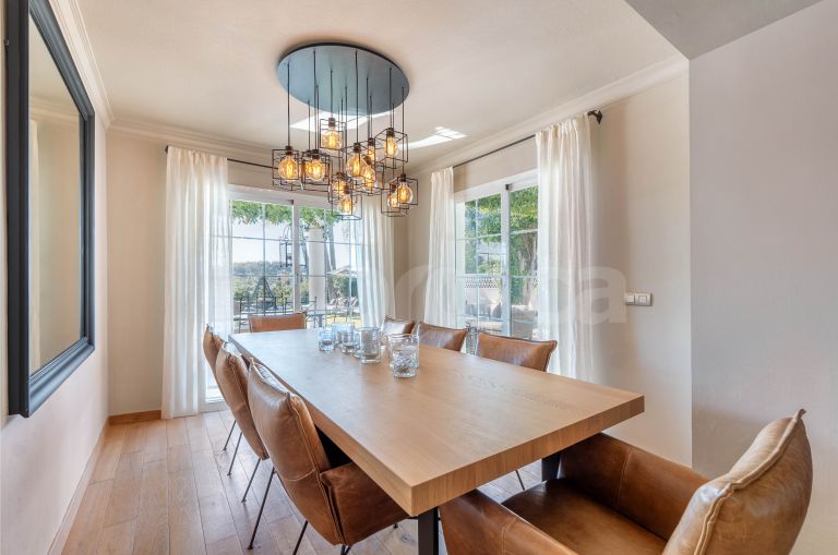 Villa for sale in Los Naranjos