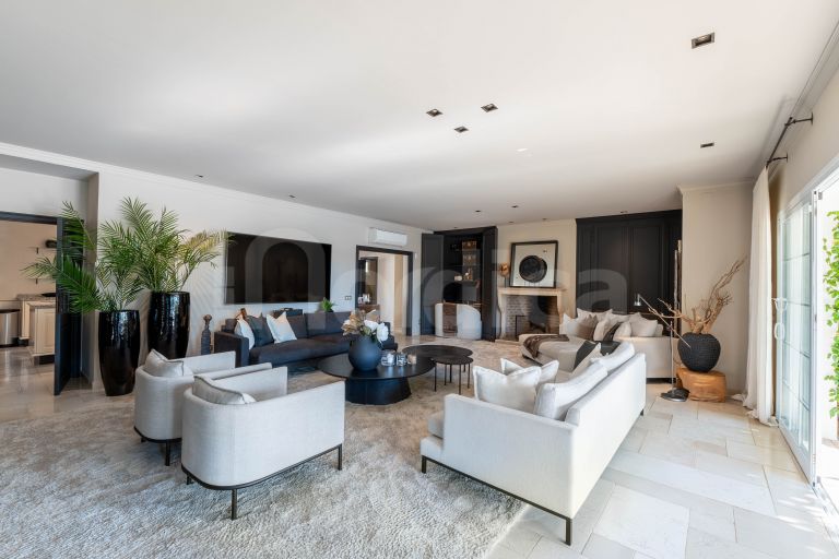 Villa for sale in Los Naranjos