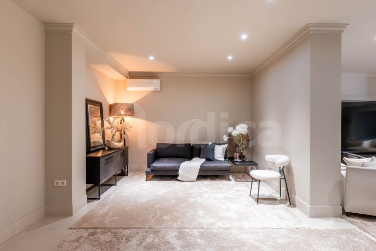 Villa for sale in Los Naranjos