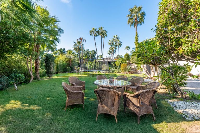 Villa for sale in Los Naranjos