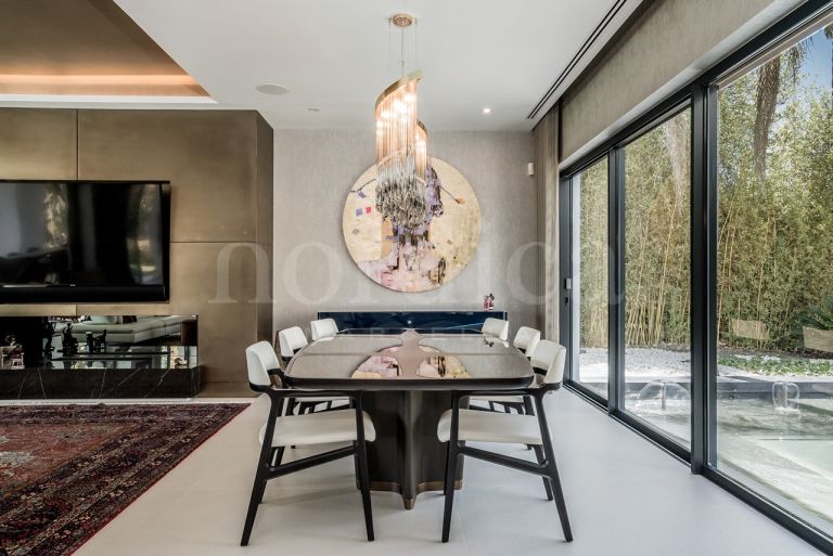 Villa till salu i Las Lomas del Marbella Club