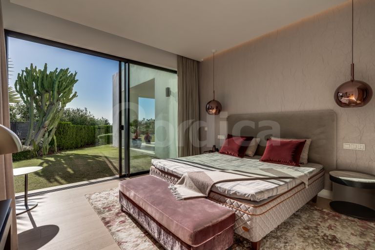 Villa for sale in Las Lomas del Marbella Club