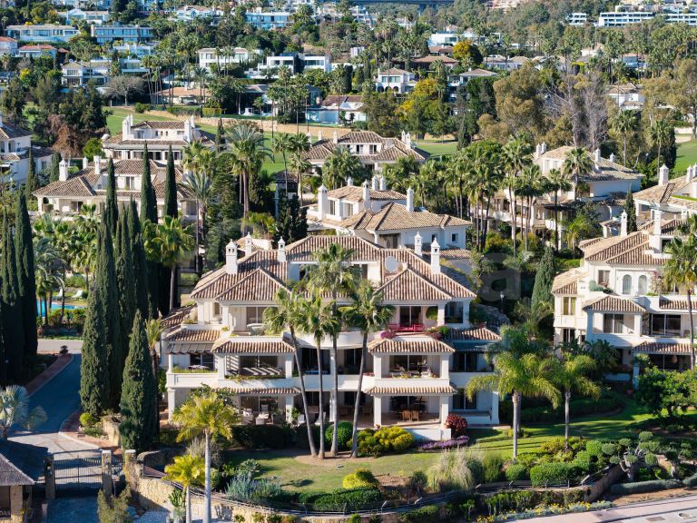 Ground Floor Apartment for sale in Las Alamandas