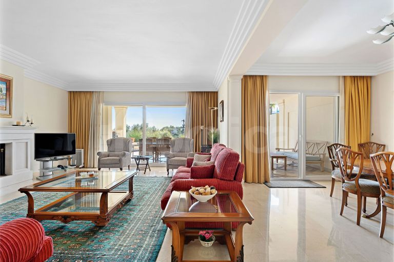 Ground Floor Apartment for sale in Las Alamandas