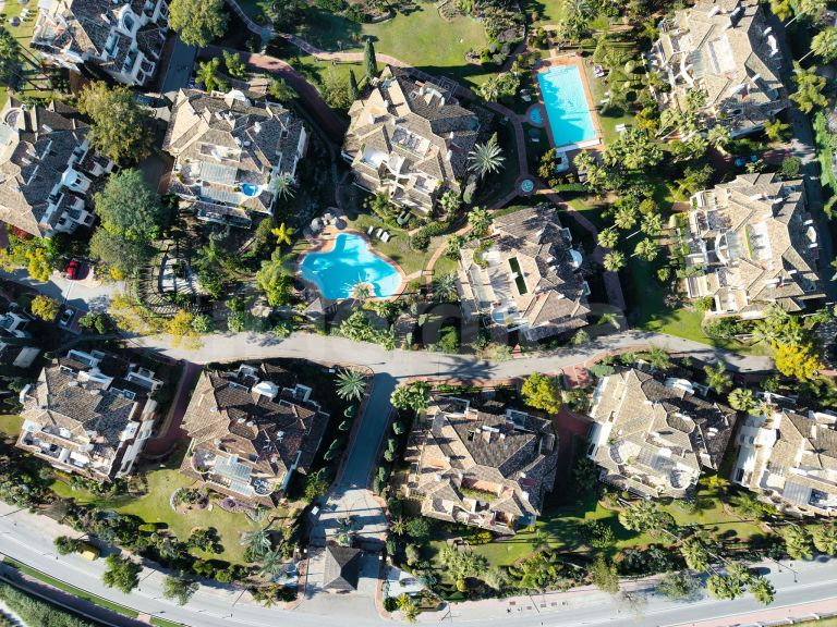 Ground Floor Apartment for sale in Las Alamandas