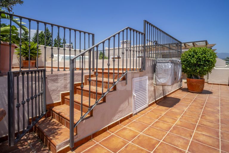 Duplex Penthouse for sale in Paraiso Hills