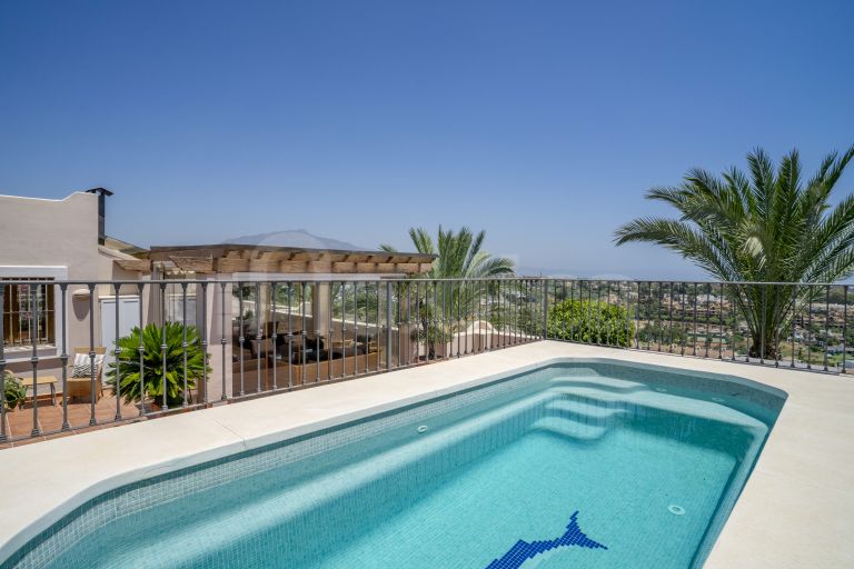 Duplex Penthouse for sale in Paraiso Hills