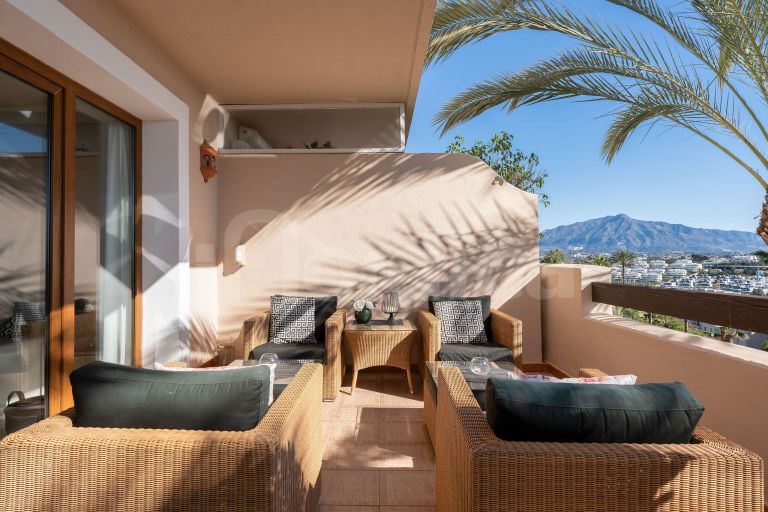 Duplex Penthouse for sale in Paraiso Hills