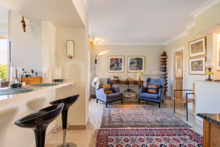 Duplex Penthouse for sale in Las Alamandas