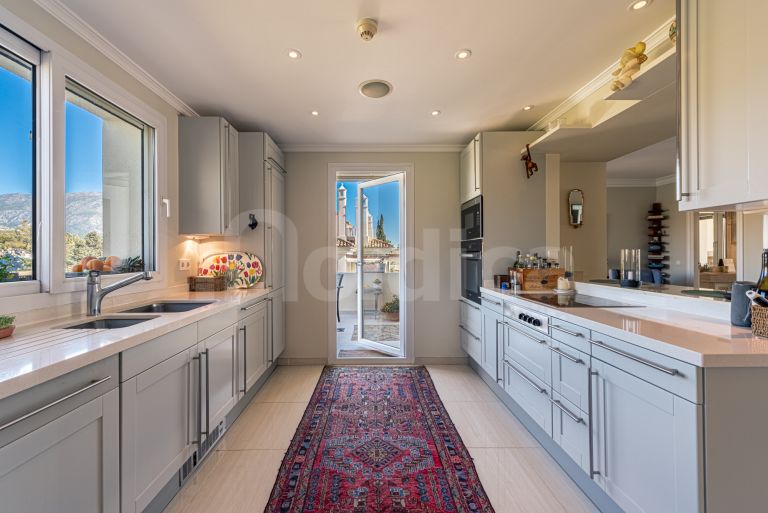 Duplex Penthouse for sale in Las Alamandas