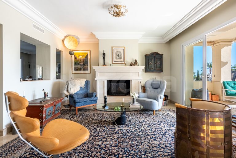 Duplex Penthouse for sale in Las Alamandas