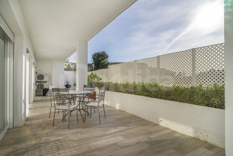 Ground Floor Apartment for sale in Jardines de Andalucia