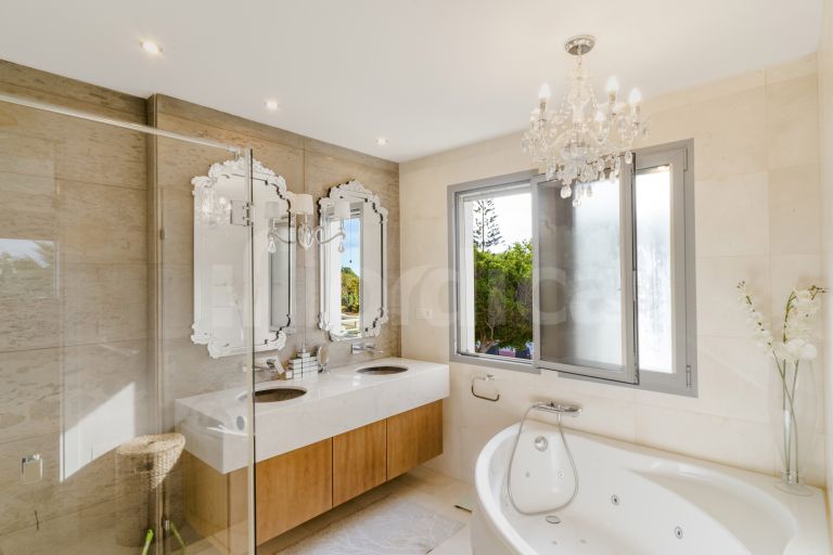 Villa zu verkaufen in Costabella