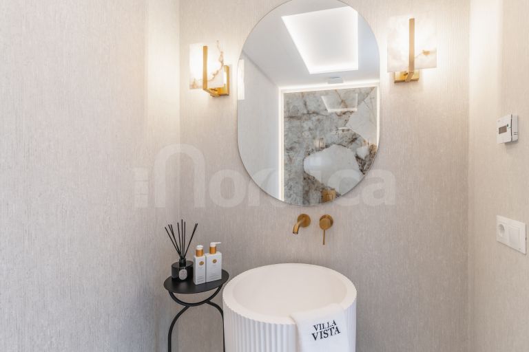 Villa zu verkaufen in Marbesa