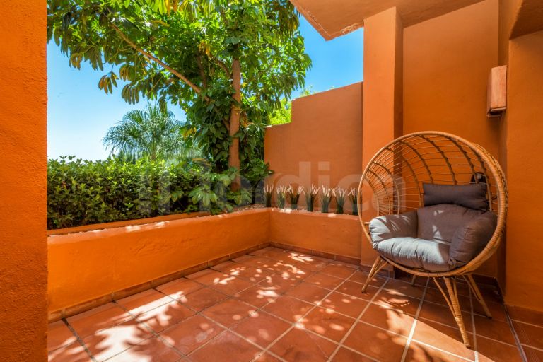 Ground Floor Apartment for sale in Alminar de Marbella