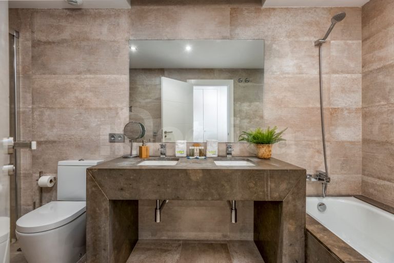 Ground Floor Apartment for sale in Alminar de Marbella