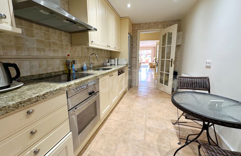 Ground Floor Apartment for sale in El Embrujo Playa