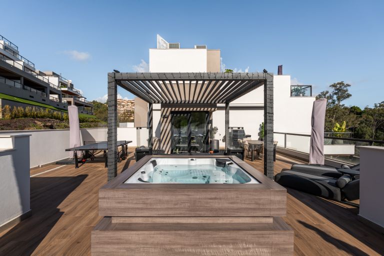 Lägenhet till salu i Marbella Lake