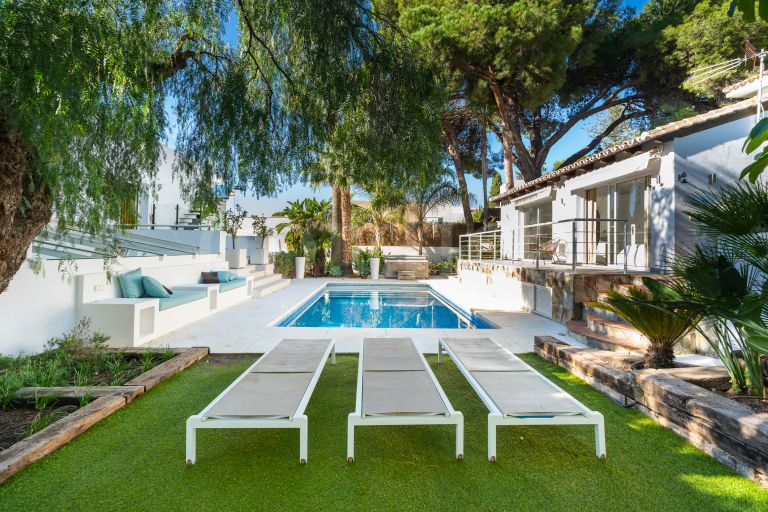 Villa zu verkaufen in Nueva Andalucia