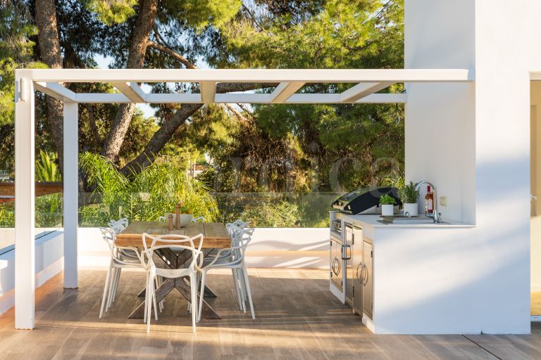Villa zu verkaufen in Nueva Andalucia